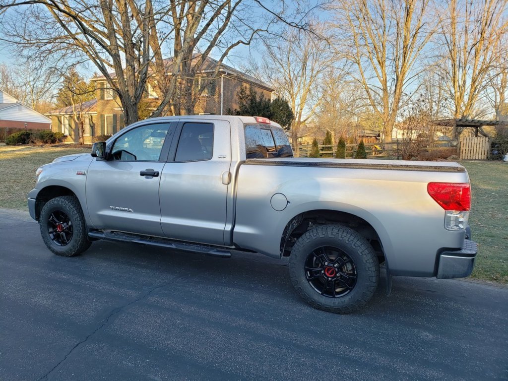 photo 2 Toyota Tundra custom wheels TRD Pro wheels 18x8.0, ET , tire size 275/70 R18. x ET