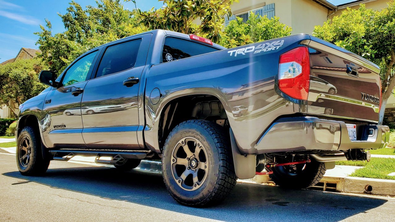 photo 3 Toyota Tundra custom wheels   18x9.0, ET , tire size 285/65 R18. x ET