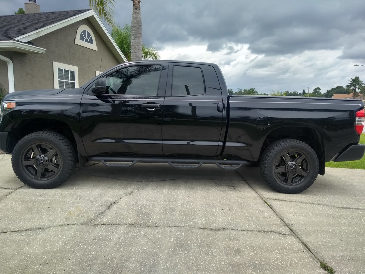 photo 3 Toyota Tundra custom wheels   20x9.0, ET +30, tire size 295/60 R20. x ET