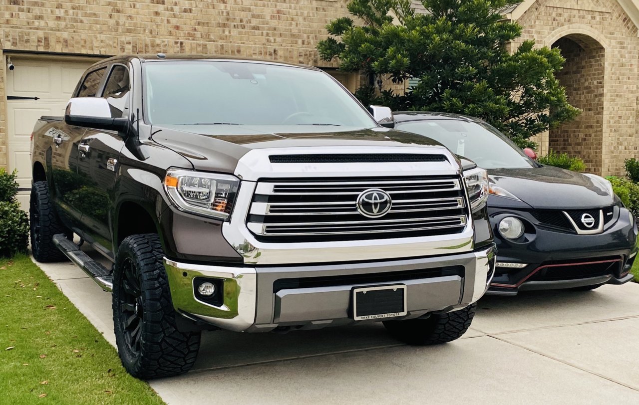 photo 1 Toyota Tundra custom wheels   20x9.0, ET +24, tire size 305/50 R20. x ET