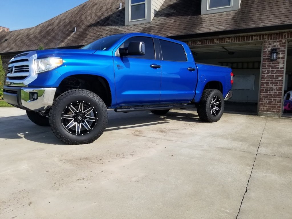 photo 1 Toyota Tundra custom wheels   20x10.0, ET -19, tire size 325/60 R20. x ET