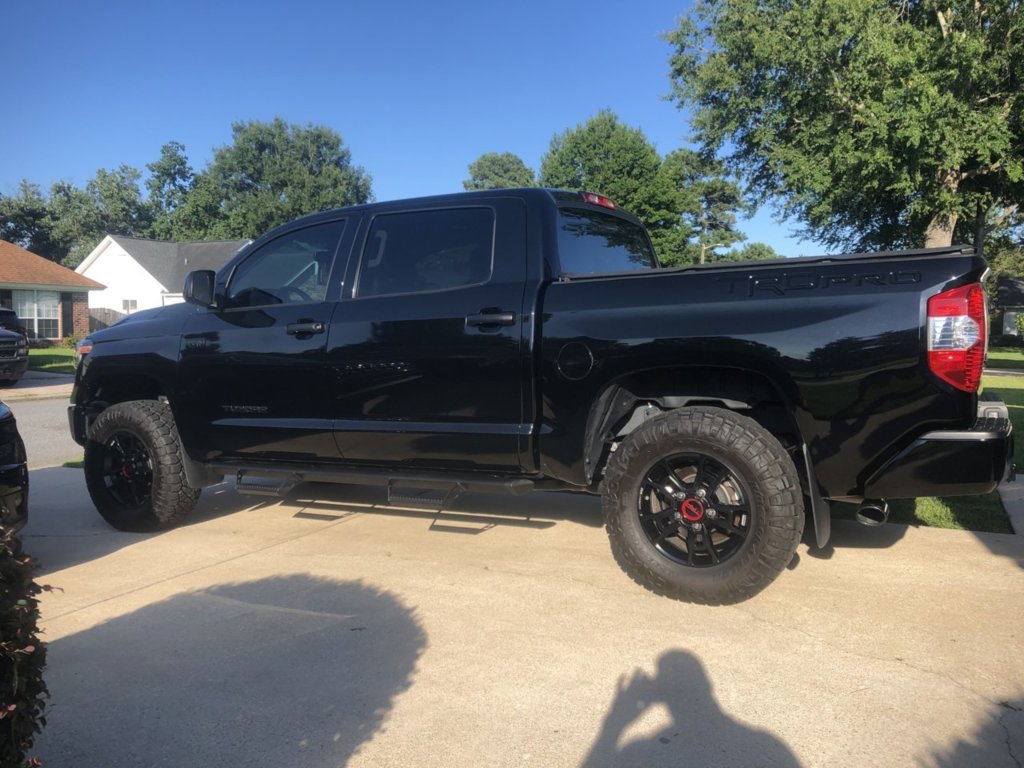 photo 1 Toyota Tundra custom wheels   18x, ET , tire size 295/75 R18. x ET 