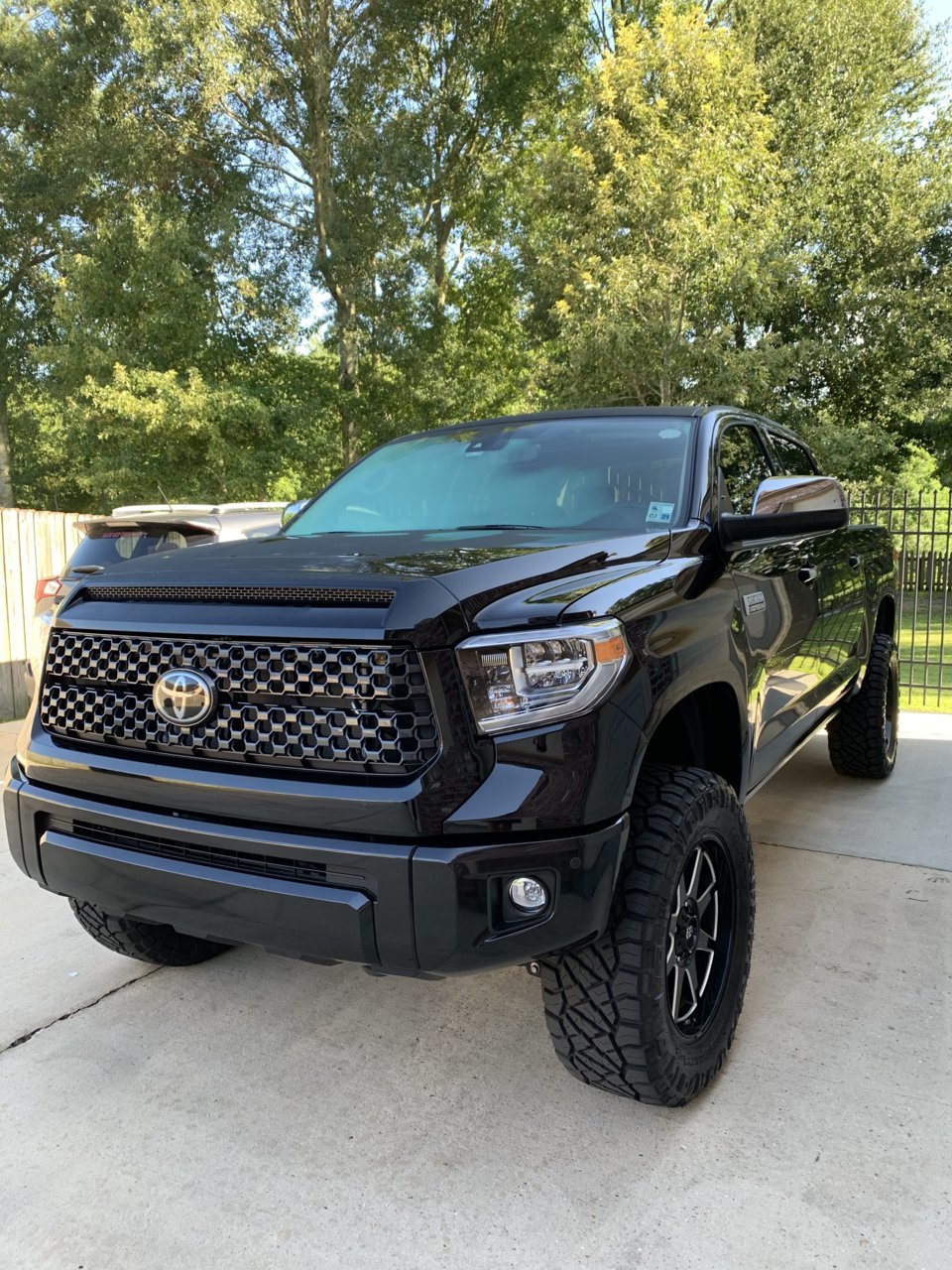 photo 1 Toyota Tundra custom wheels   20x9.0, ET 0, tire size 35X12.5 R20. x ET