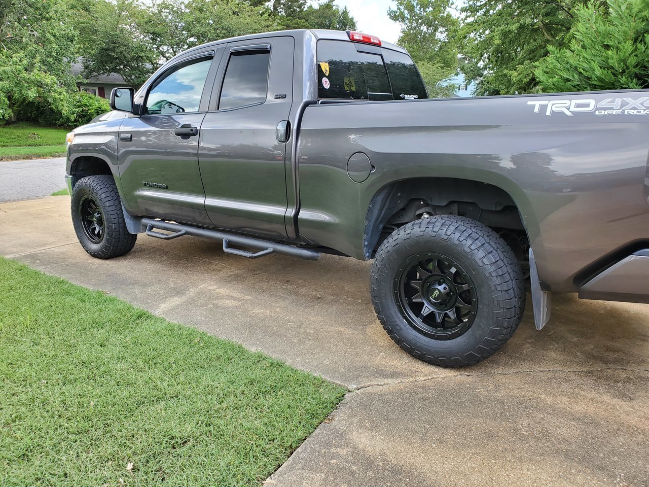 photo 1 Toyota Tundra custom wheels   18x9.0, ET 0, tire size 305/65 R18. x ET