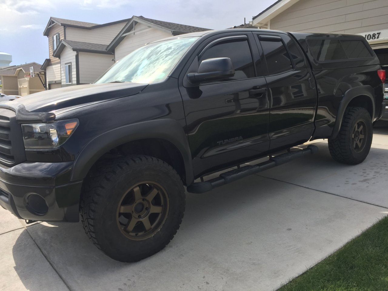 photo 1 Toyota Tundra custom wheels   18x9.0, ET 0, tire size 35X12.5 R18. x ET