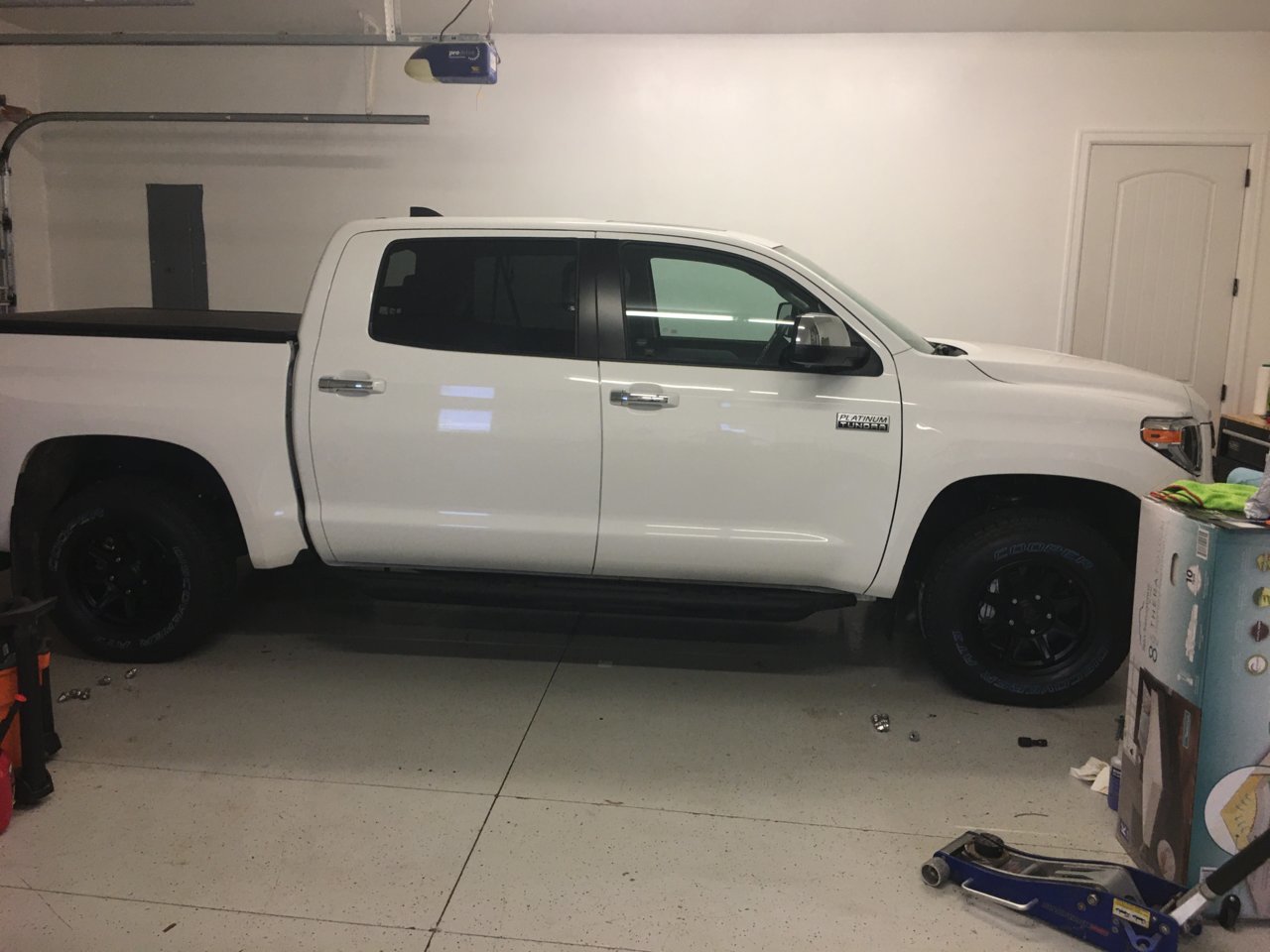 photo 1 Toyota Tundra custom wheels  Command 17x8.5, ET +35, tire size 255/75 R17. x ET