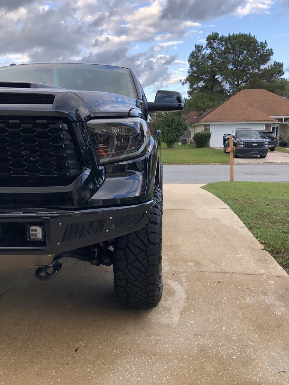 photo 2 Toyota Tundra custom wheels   18x9.0, ET +25, tire size 295/70 R18. x ET