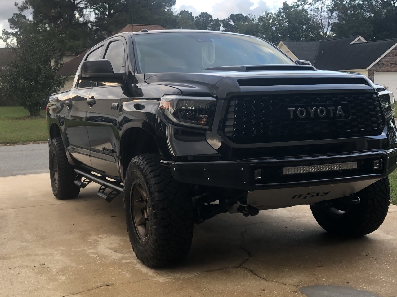 photo 3 Toyota Tundra custom wheels   18x9.0, ET +25, tire size 295/70 R18. x ET