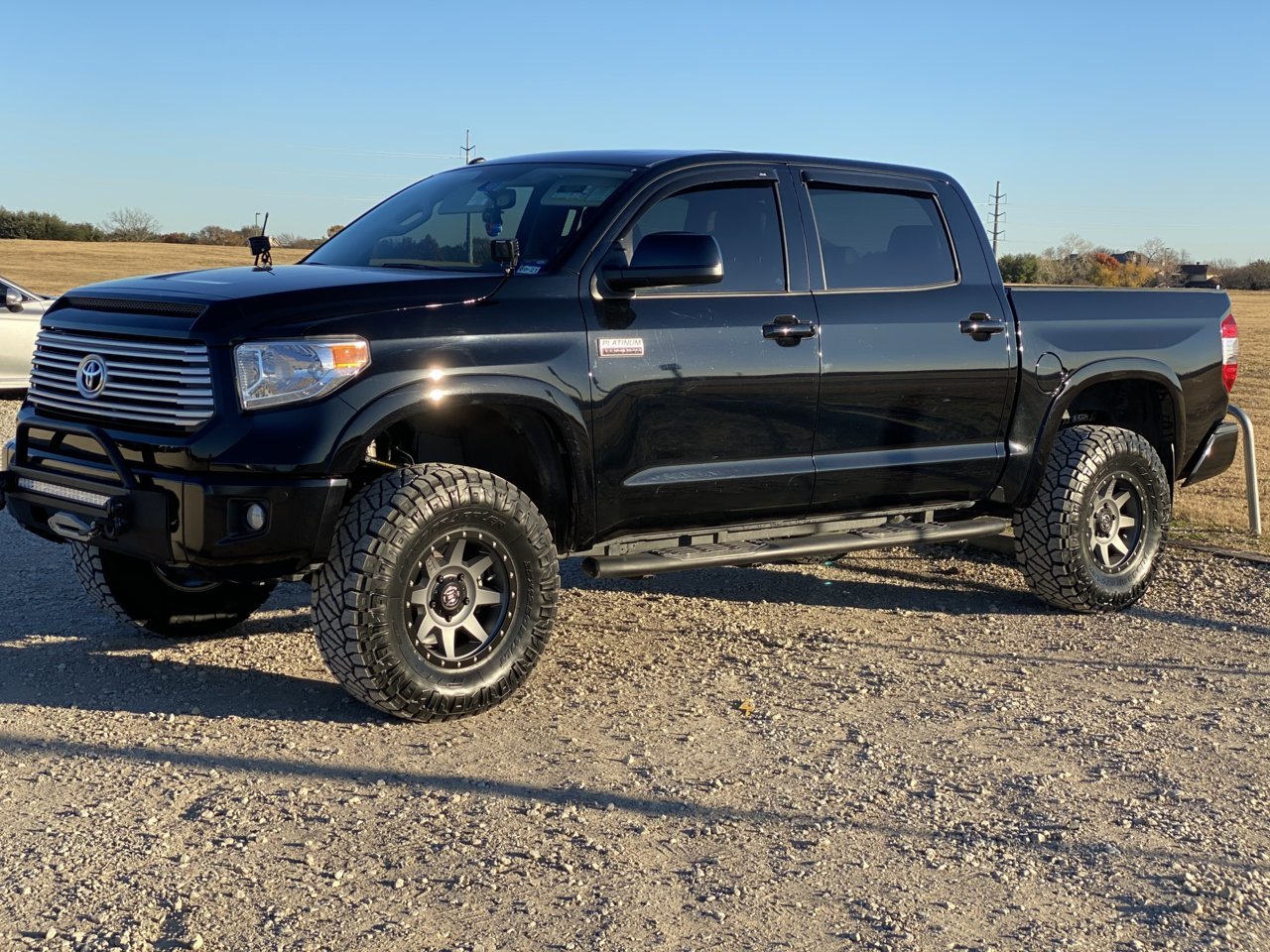 photo 1 Toyota Tundra custom wheels   17x8.5, ET , tire size 35X12.5 R17. x ET