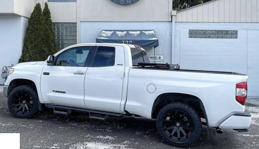 photo 1 Toyota Tundra custom wheels   20x9.0, ET +25, tire size 275/55 R20. x ET