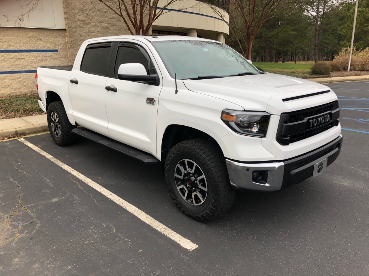 photo 1 Toyota Tundra custom wheels   18x8.0, ET , tire size 295/70 R18. x ET