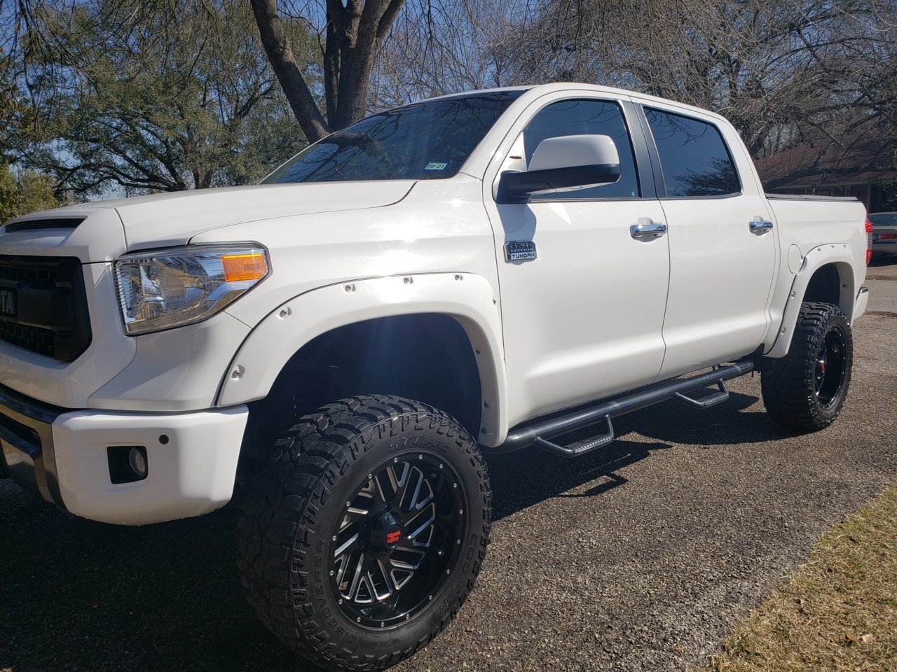 photo 1 Toyota Tundra custom wheels   20x10.0, ET -24, tire size 35X12.5 R20. x ET