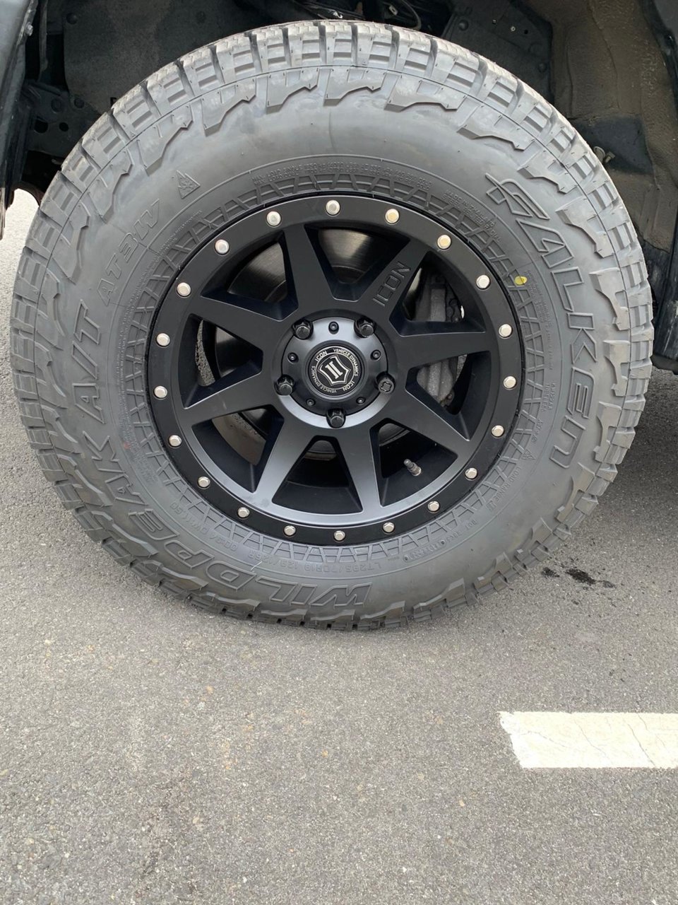 photo 3 Toyota Tundra custom wheels   18x9.0, ET +25, tire size 295/70 R18. x ET
