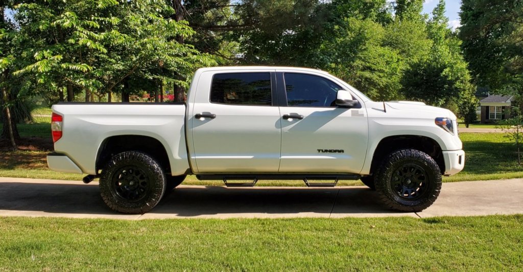 photo 2 Toyota Tundra custom wheels 18x9.0, ET +20, tire size 295/70 R18. x ET