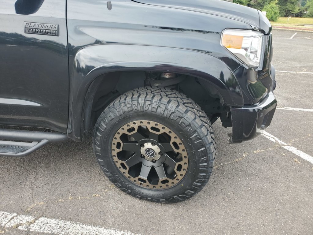 photo 2 Toyota Tundra custom wheels   20x9.0, ET , tire size 285/65 R20. x ET