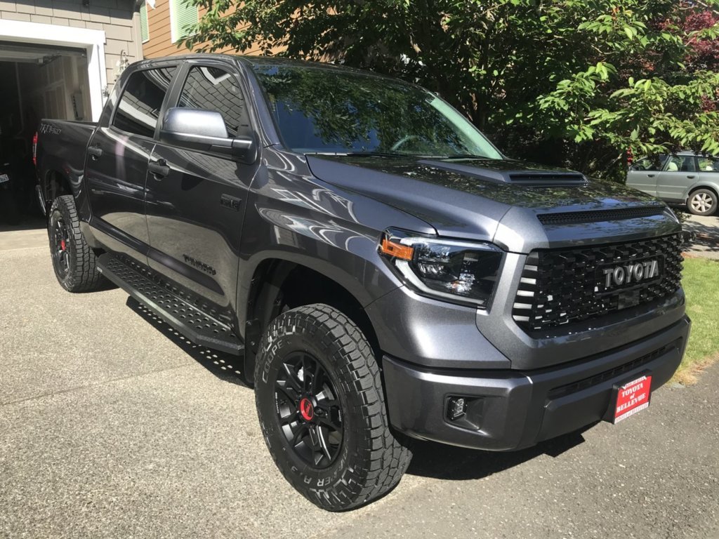 photo 1 Toyota Tundra custom wheels   18x8.0, ET , tire size 295/70 R18. x ET