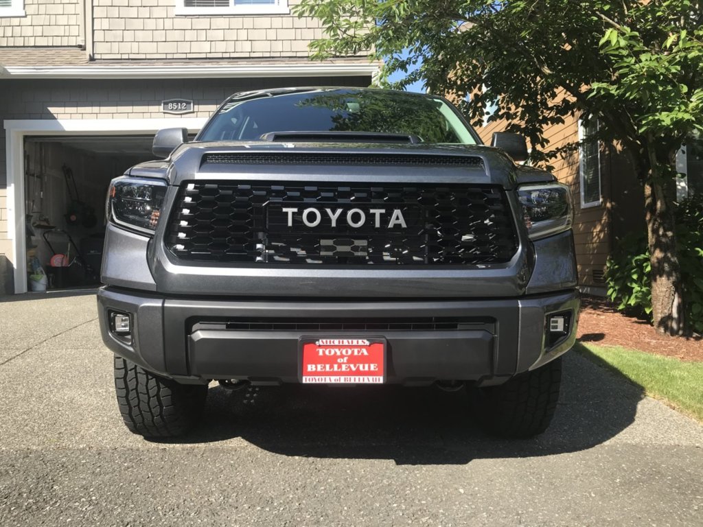 photo 2 Toyota Tundra custom wheels   18x8.0, ET , tire size 295/70 R18. x ET