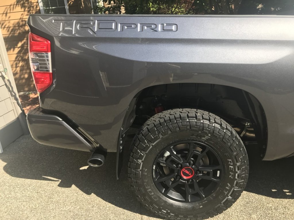 photo 3 Toyota Tundra custom wheels   18x8.0, ET , tire size 295/70 R18. x ET