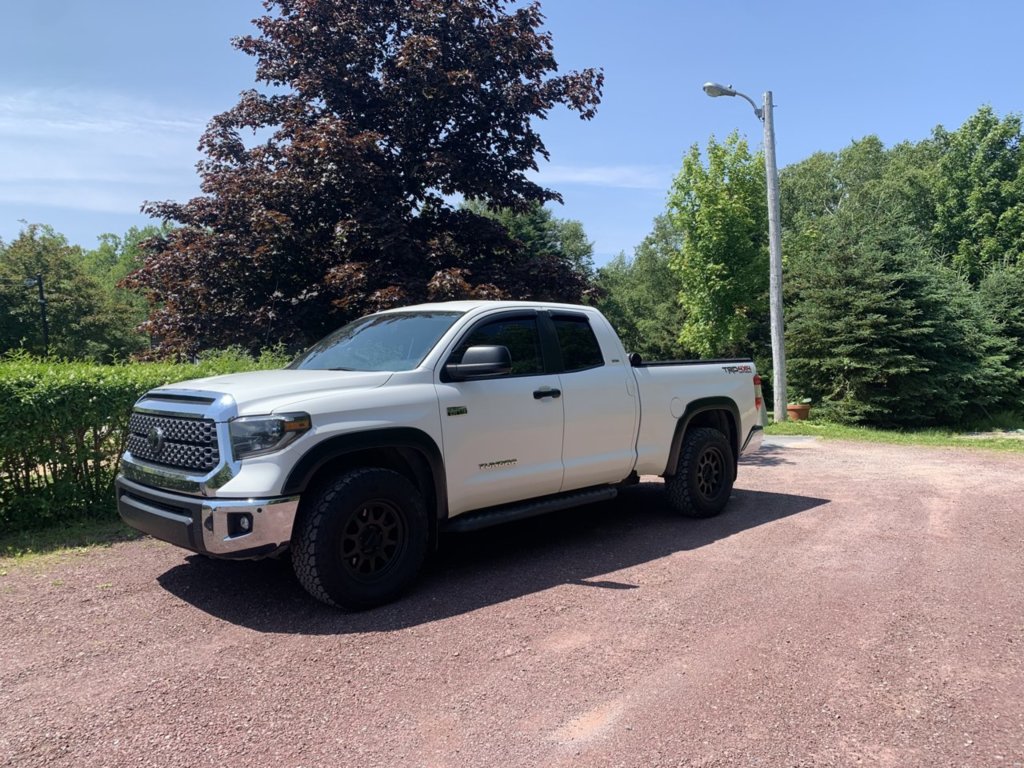 photo 1 Toyota Tundra custom wheels   18x9.0, ET +18, tire size 285/65 R18. x ET