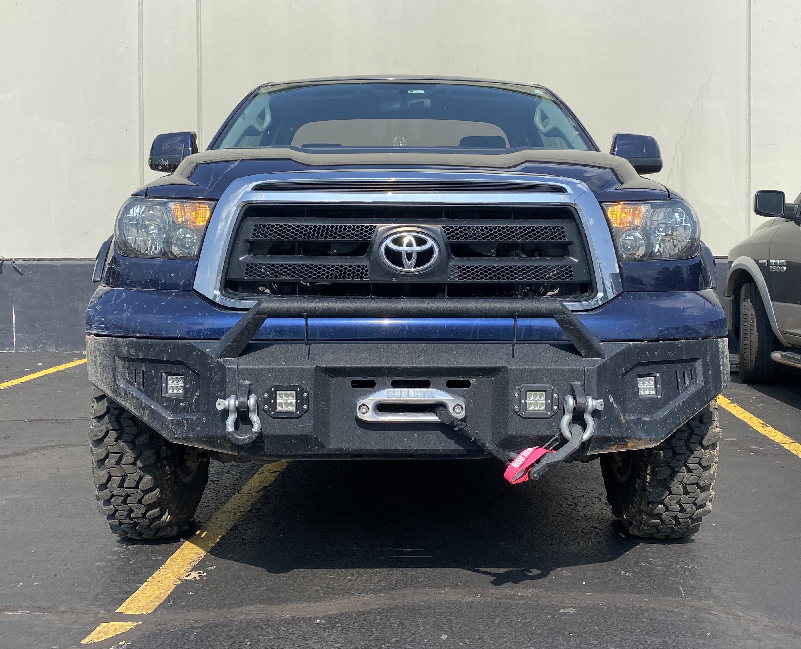 photo 2 Toyota Tundra custom wheels   17x8.5, ET -15, tire size 35X R17. x ET