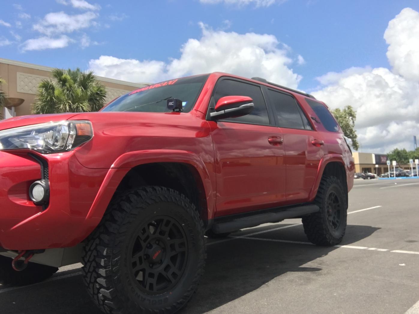 photo 1 Toyota 4Runner custom wheels 17x7.0, ET , tire size 285/70 R17. x ET