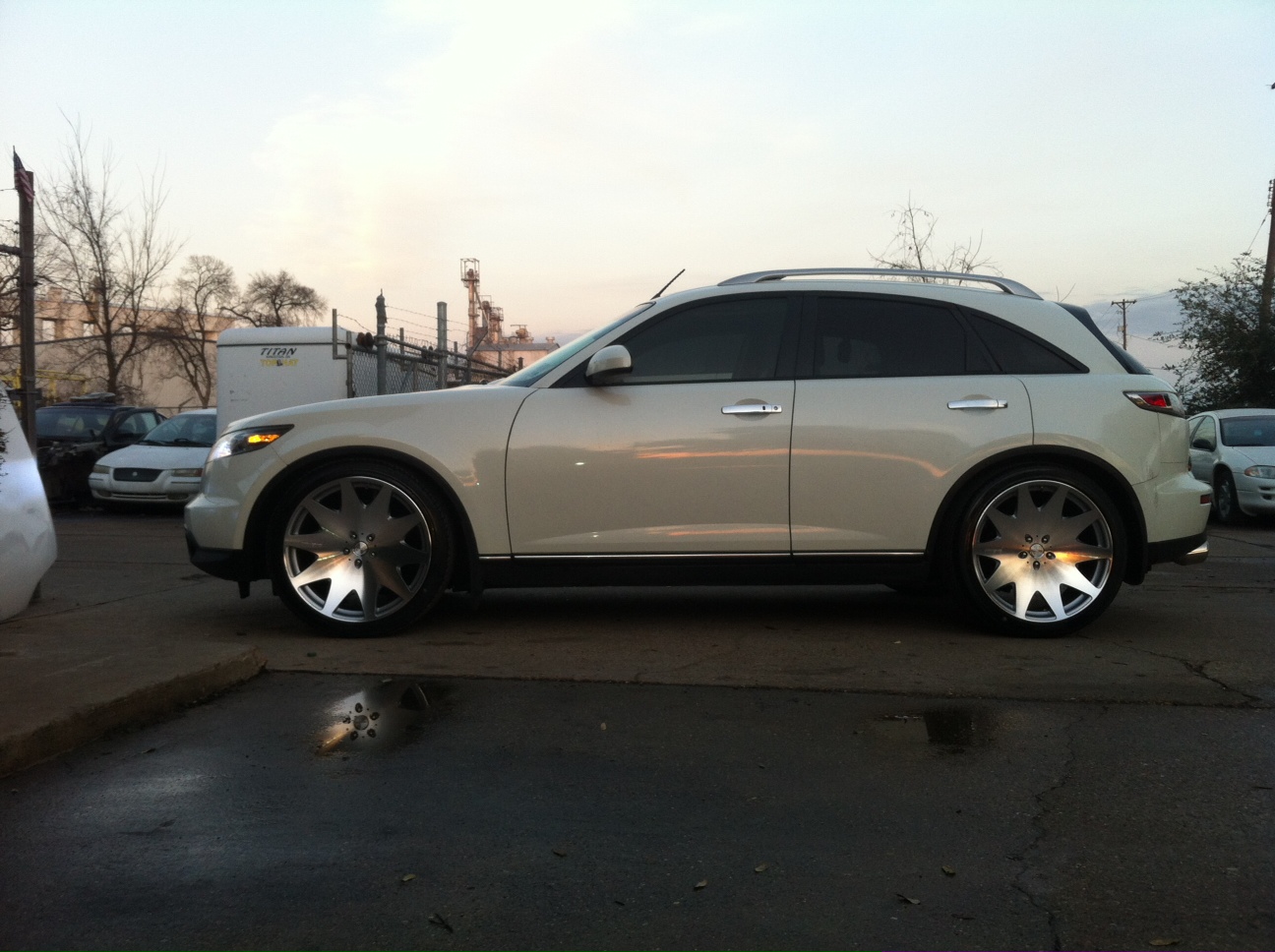 photo 2 Infiniti G35 custom wheels mrr hr3 22x10.5, ET +42, tire size 185/35 R22. x ET