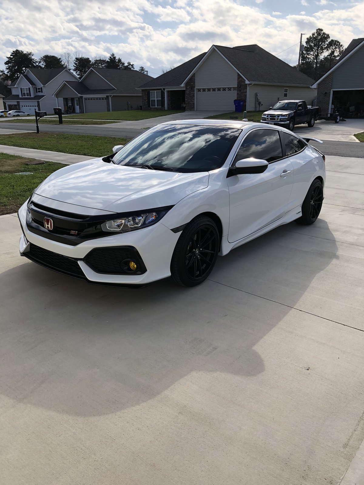 photo 1 Honda Civic custom wheels   18x9.0, ET +35, tire size 235/40 R18. x ET