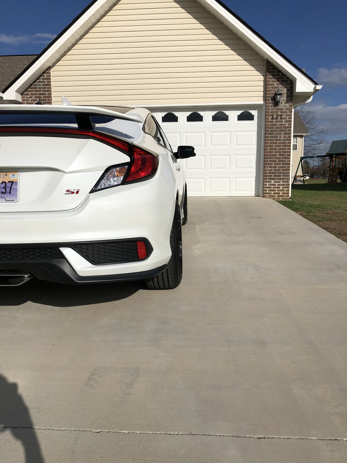 photo 2 Honda Civic custom wheels   18x9.0, ET +35, tire size 235/40 R18. x ET