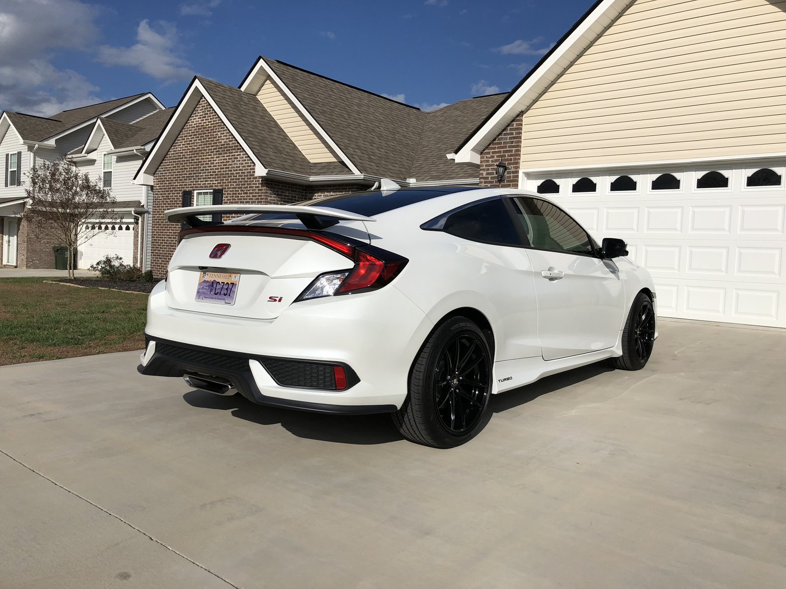 photo 3 Honda Civic custom wheels   18x9.0, ET +35, tire size 235/40 R18. x ET