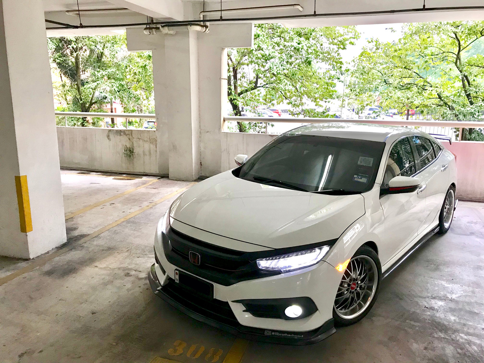 photo 1 Honda Civic custom wheels   18x8.5, ET +40, tire size 245/40 R18. x ET