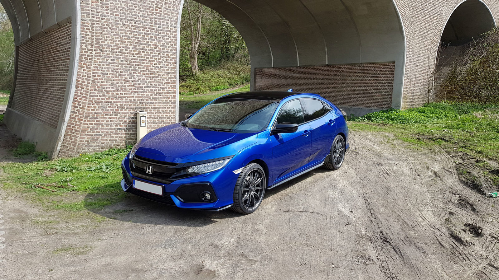 photo 4 Honda Civic custom wheels   19x8.5, ET +45, tire size 235/35 R19. x ET