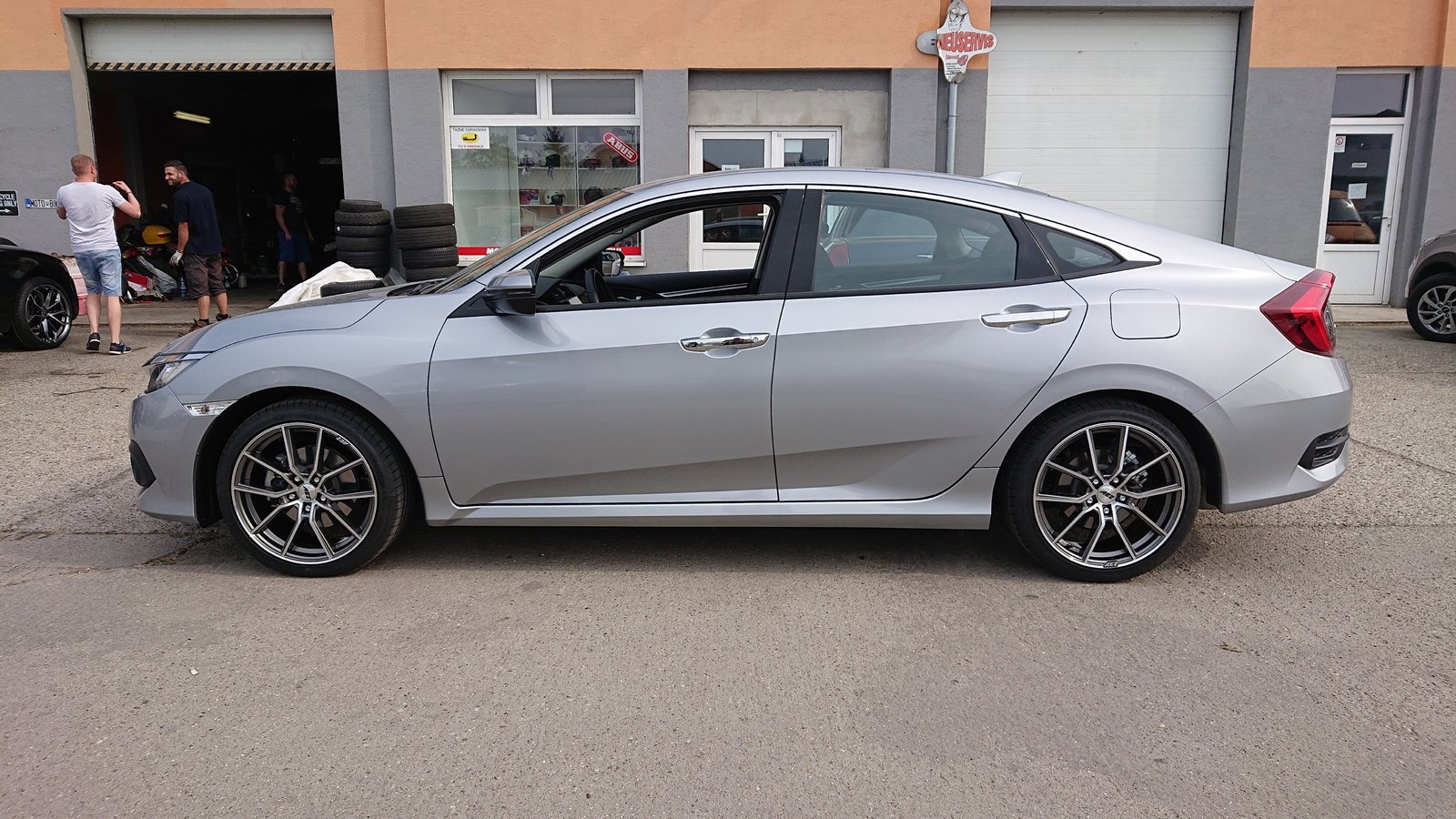 photo 1 Honda Civic custom wheels   18x8.0, ET +48, tire size 225/40 R18. x ET