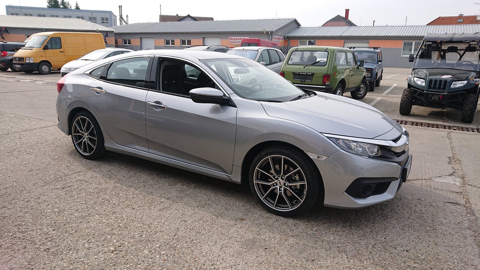 photo 2 Honda Civic custom wheels   18x8.0, ET +48, tire size 225/40 R18. x ET