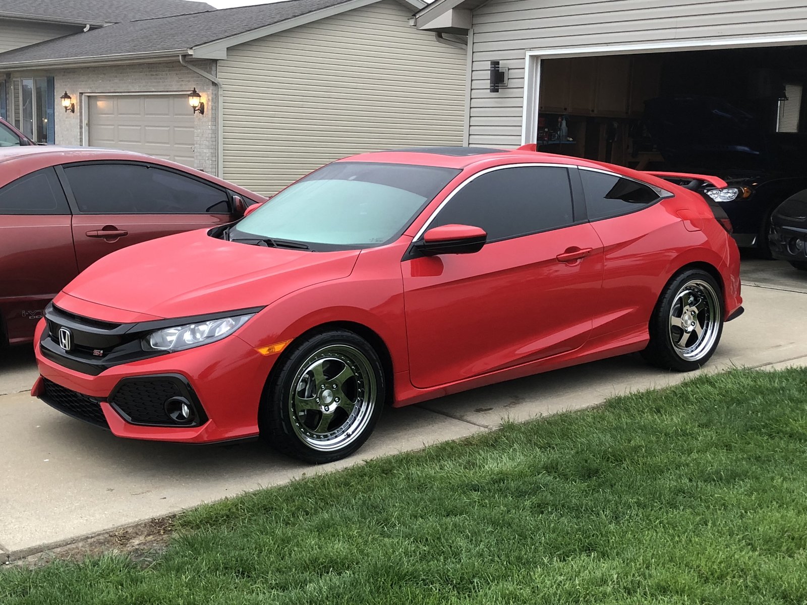photo 2 Honda Civic custom wheels   18x8.5, ET +30, tire size 235/40 R18. x ET