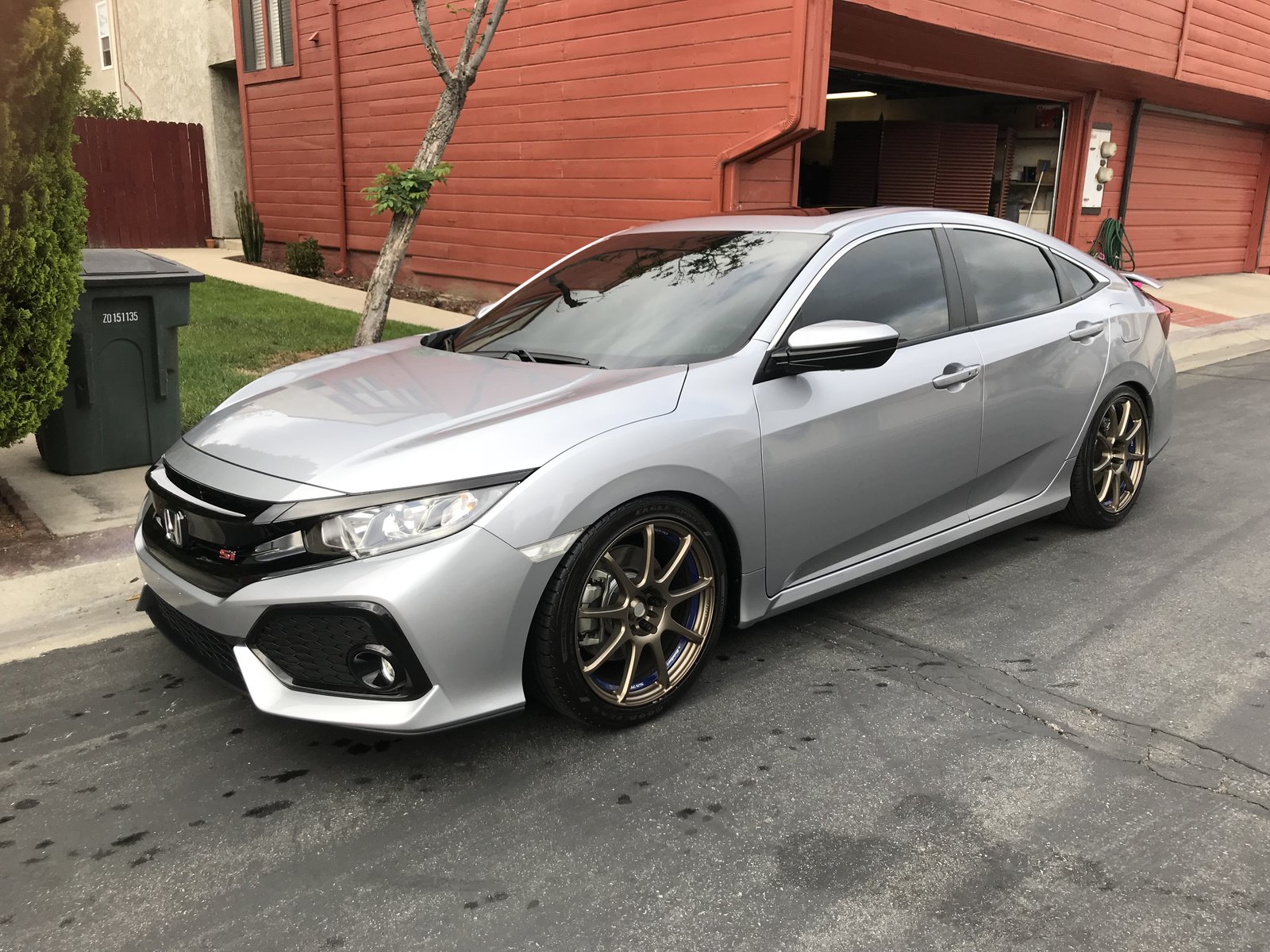 photo 2 Honda Civic custom wheels   18x8.5, ET +36, tire size 235/40 R18. x ET