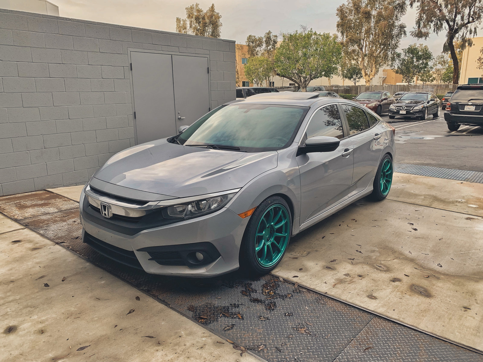 photo 3 Honda Civic custom wheels   18x9.0, ET +30, tire size 235/40 R18. x ET 