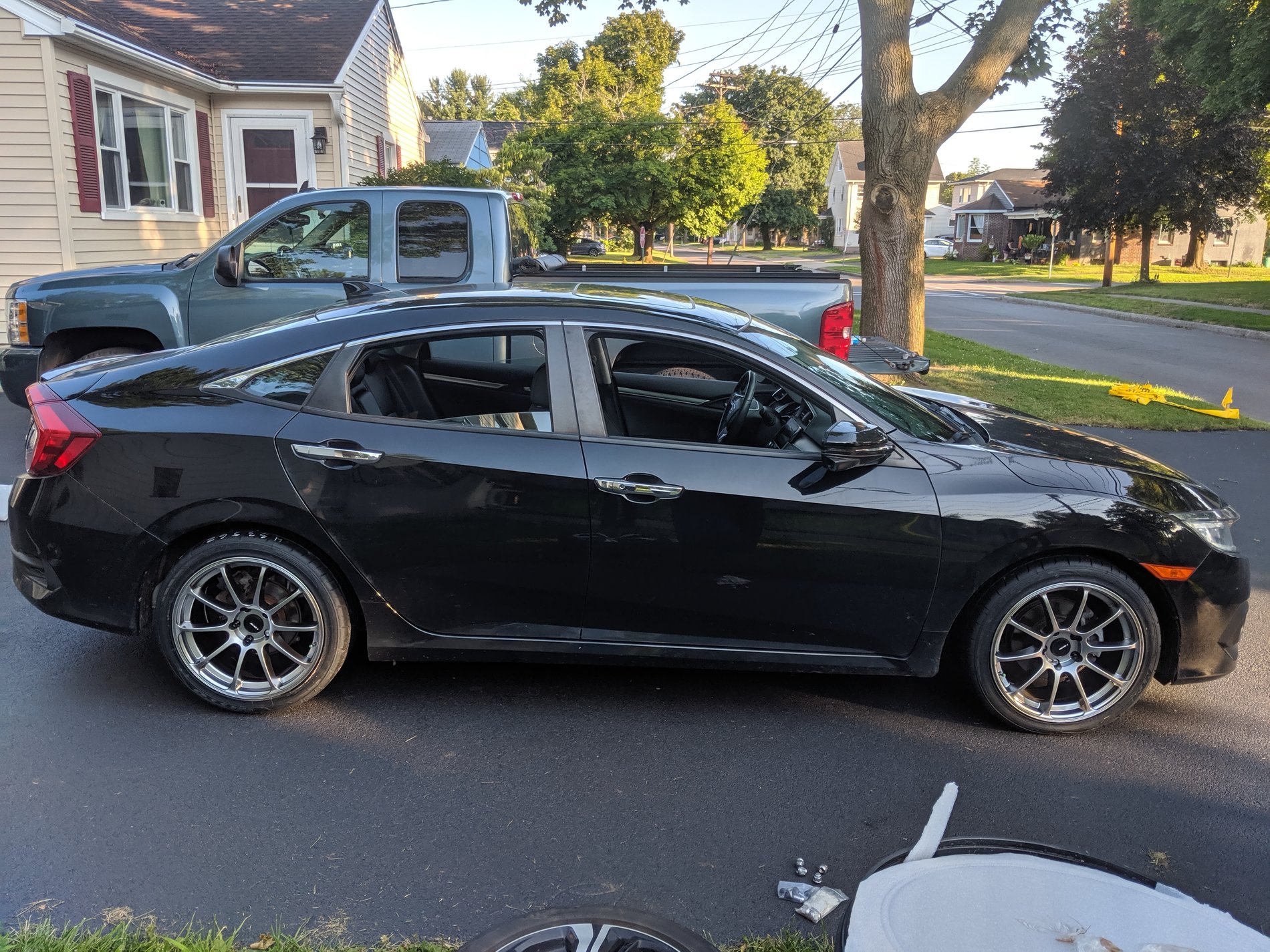 photo 2 Honda Civic custom wheels   18x8.5, ET , tire size 235/40 R18. x ET