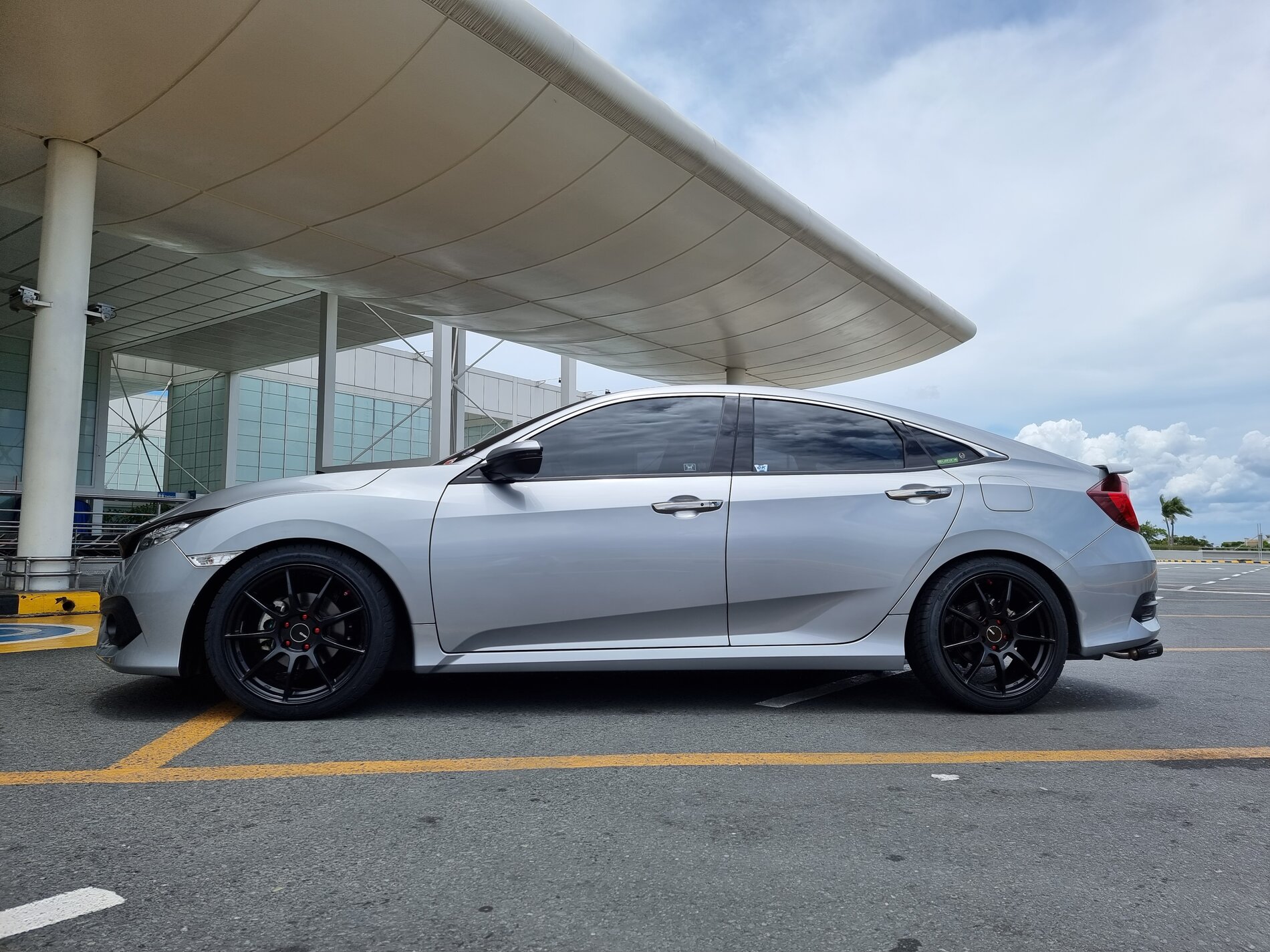 photo 2 Honda Civic custom wheels   18x8.5, ET +35, tire size 235/40 R18. x ET 