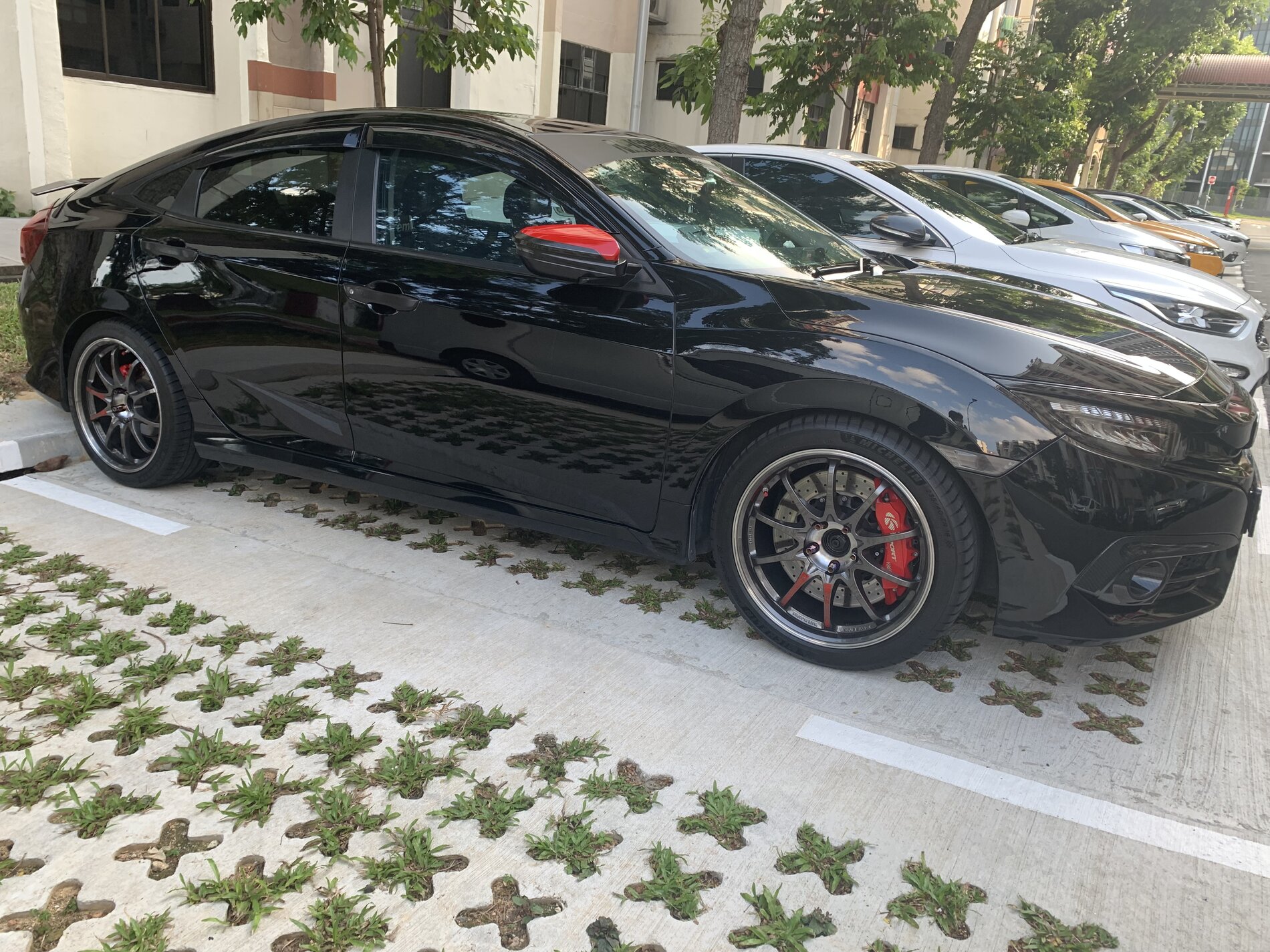 photo 2 Honda Civic custom wheels   18x8.5, ET +35, tire size 235/40 R18. x ET