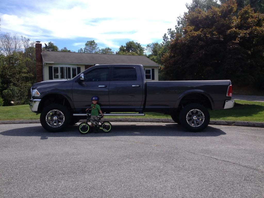 photo 2 RAM 2500 custom wheels   20x9.0, ET , tire size 35X12.5 R20. x ET