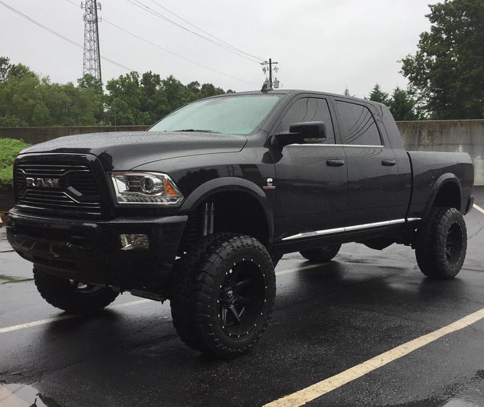 photo 2 RAM 2500 custom wheels 22x12.0, ET , tire size 37X13.5 R22. x ET