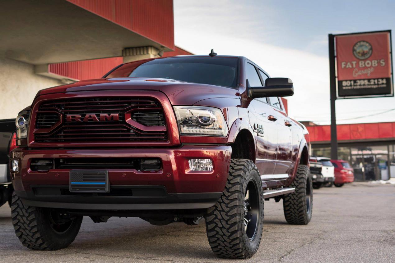 photo 2 RAM 2500 custom wheels 20x10.0, ET -18, tire size 35X12.5 R20. x ET