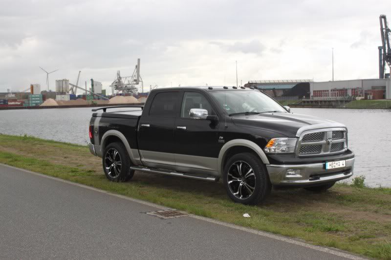 photo 1 Dodge Ram 2500 custom wheels   22x10.0, ET , tire size 305/45 R22. x ET 