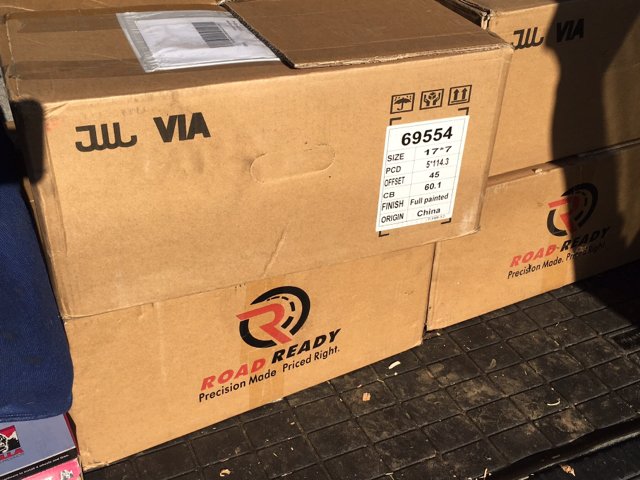 photo 2 Toyota RAV4 custom wheels   17x, ET , tire size 225/65 R17. x ET