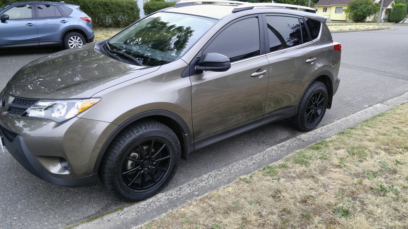 photo 2 Toyota RAV4 custom wheels 17x, ET , tire size 235/65 R17. x ET