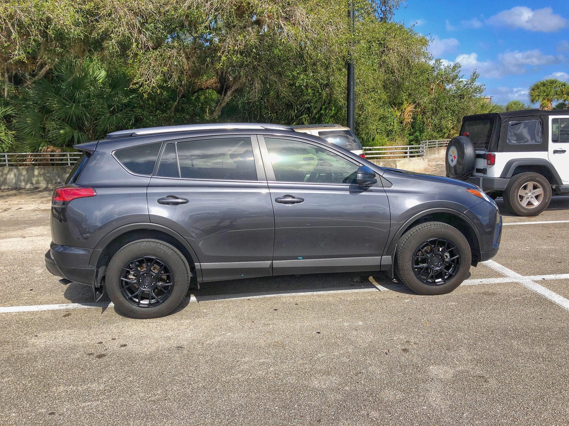 photo 3 Toyota RAV4 custom wheels   17x8.0, ET +38, tire size 225/65 R17. x ET