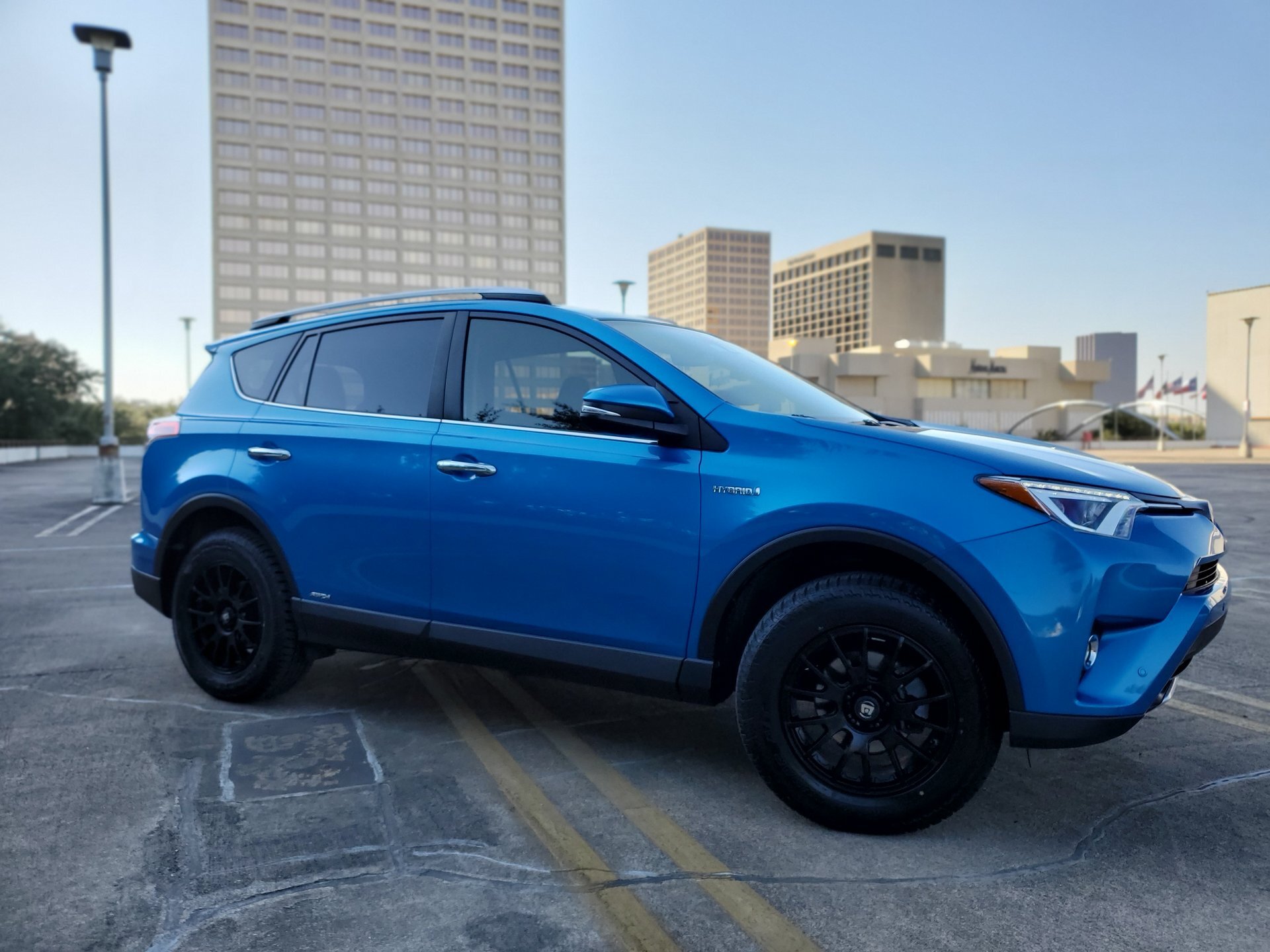 photo 1 Toyota RAV4 custom wheels   17x, ET , tire size 235/65 R17. x ET 