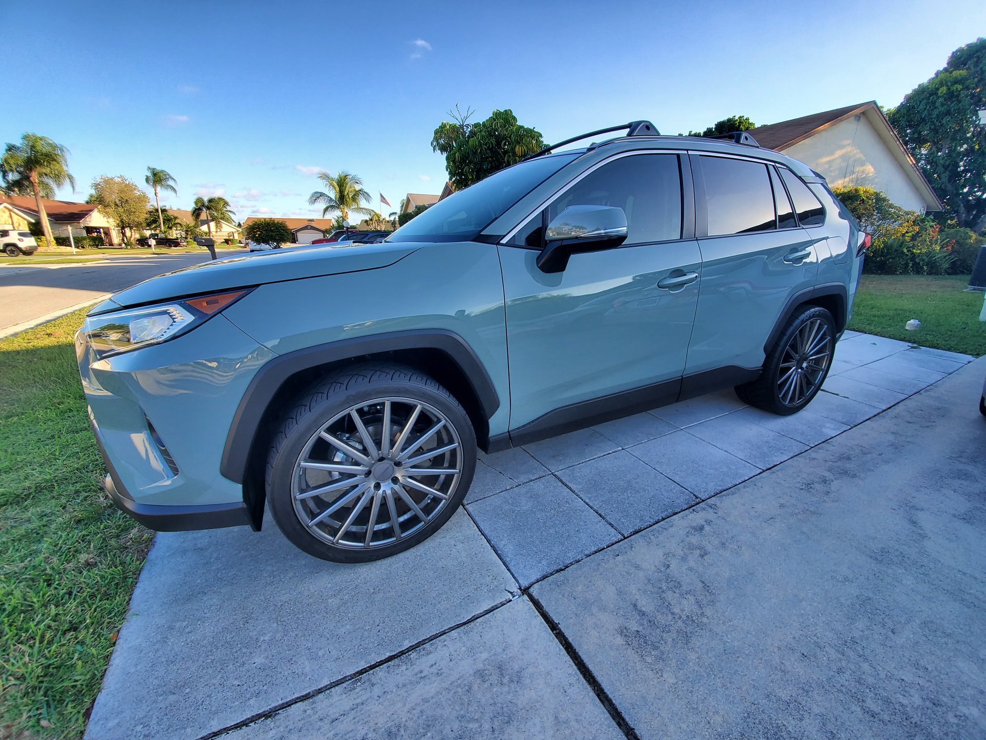 photo 1 Toyota RAV4 custom wheels   22x9.0, ET +38, tire size X R22. x ET