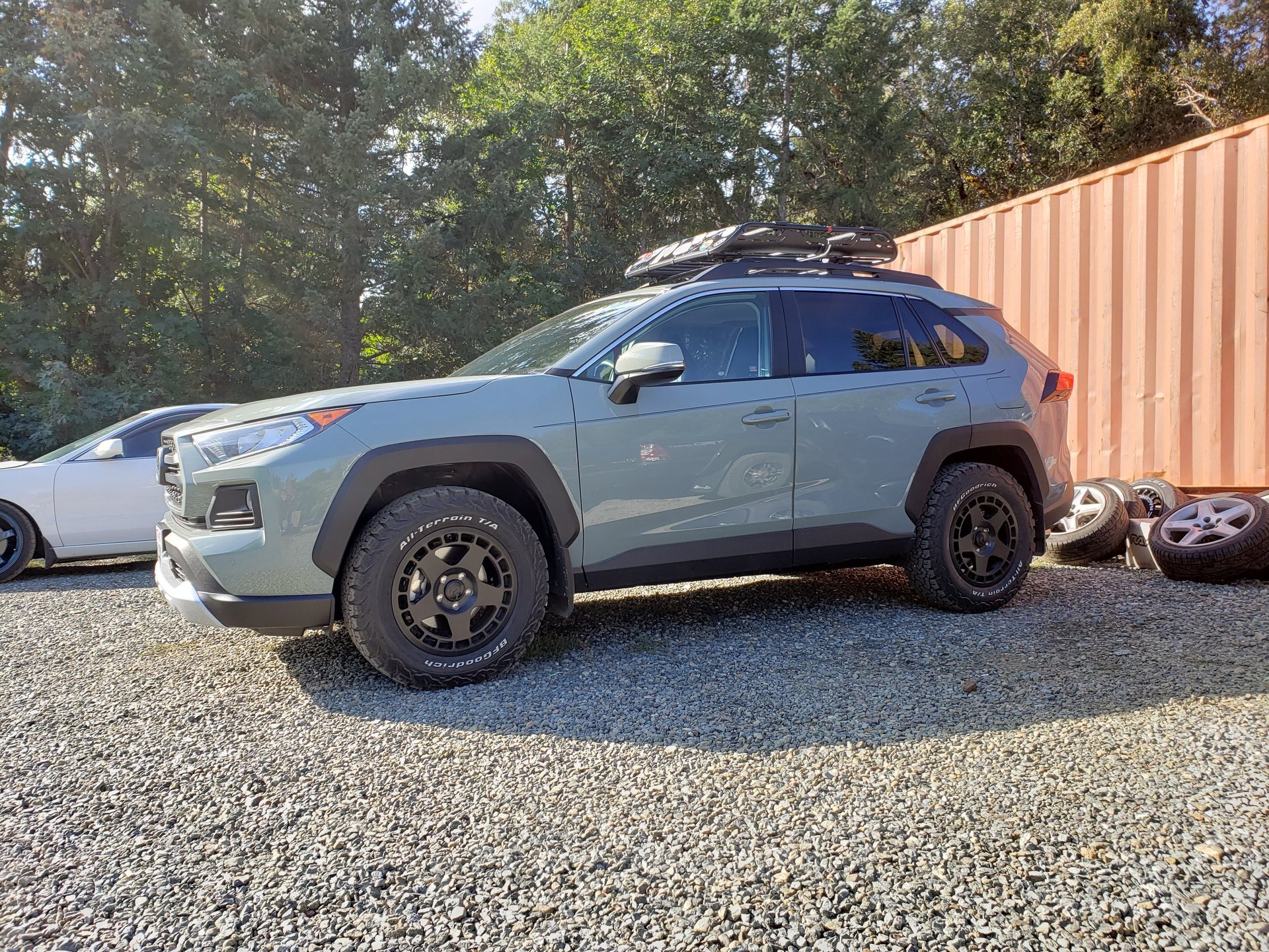 photo 1 Toyota RAV4 custom wheels   17x7.5, ET +30, tire size 245/65 R17. x ET