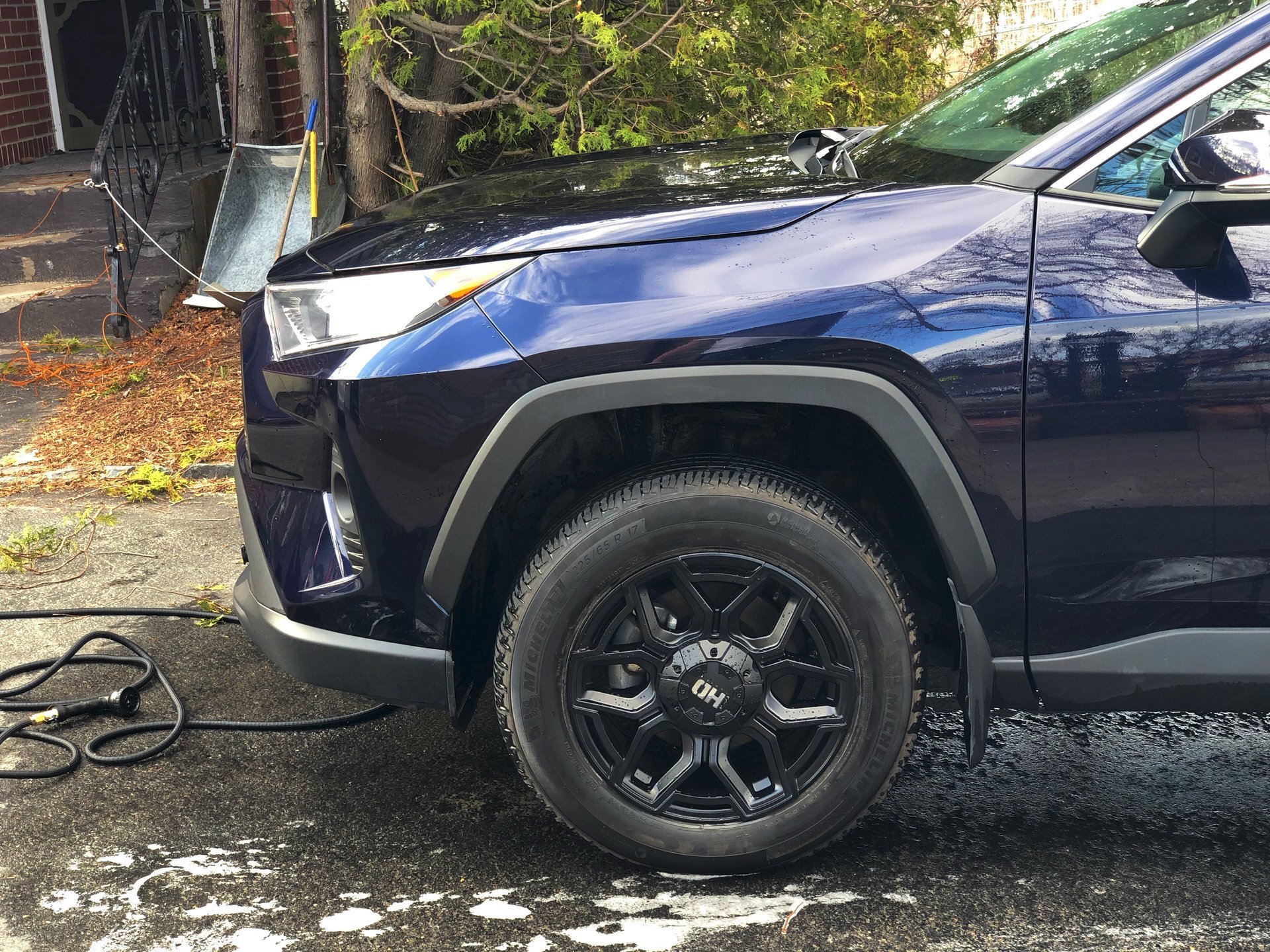 photo 2 Toyota RAV4 custom wheels  Thunder 17x8.0, ET +20, tire size 225/65 R17. x ET 